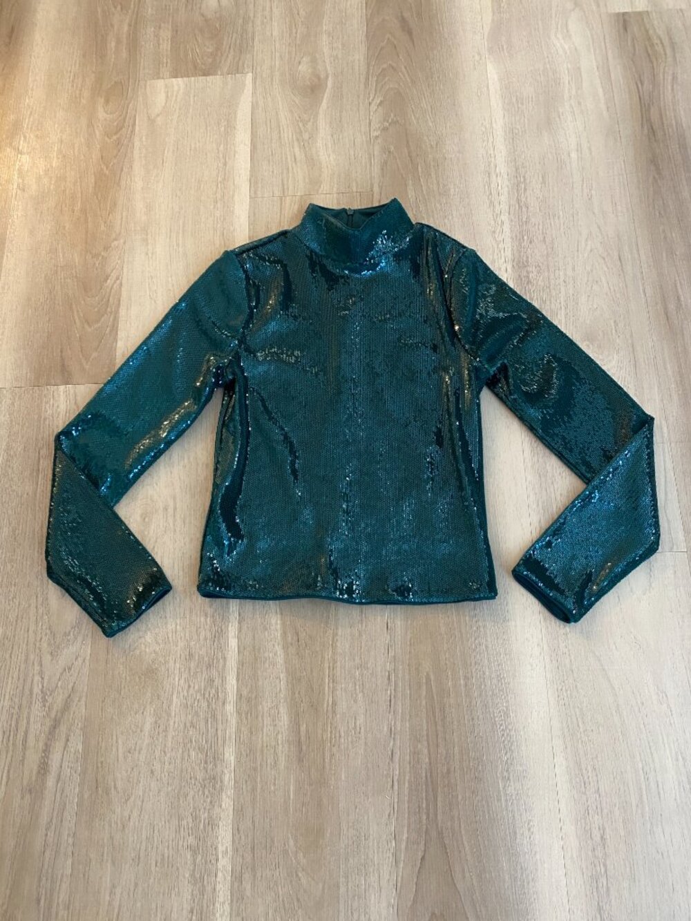 NWT Express Body Contour Emerald Sequin Mock Neck Long Sleeve Top S - Picture 4 of 10
